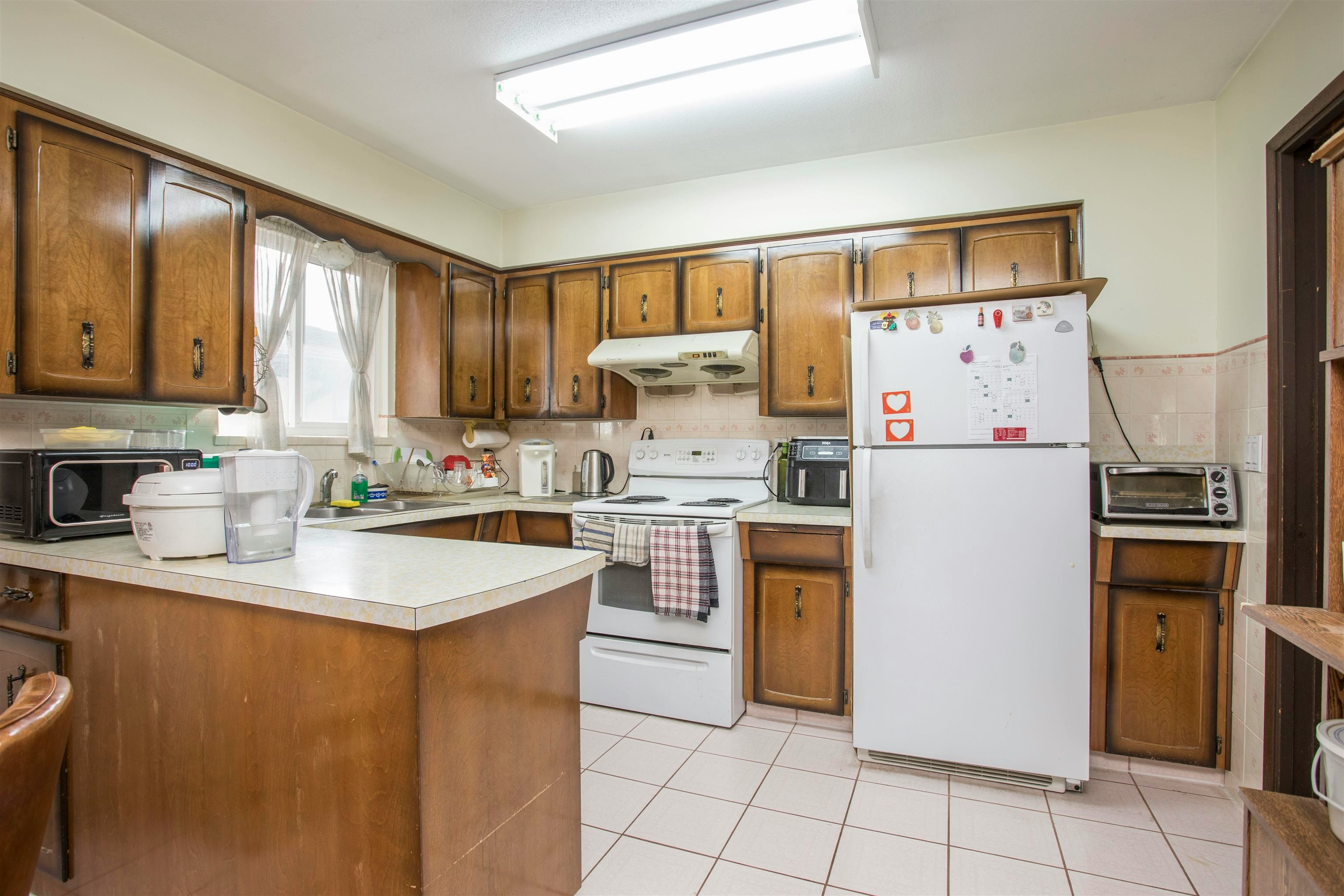 950 E 38th Avenue, Vancouver, BC, V5W 1J3 - 6