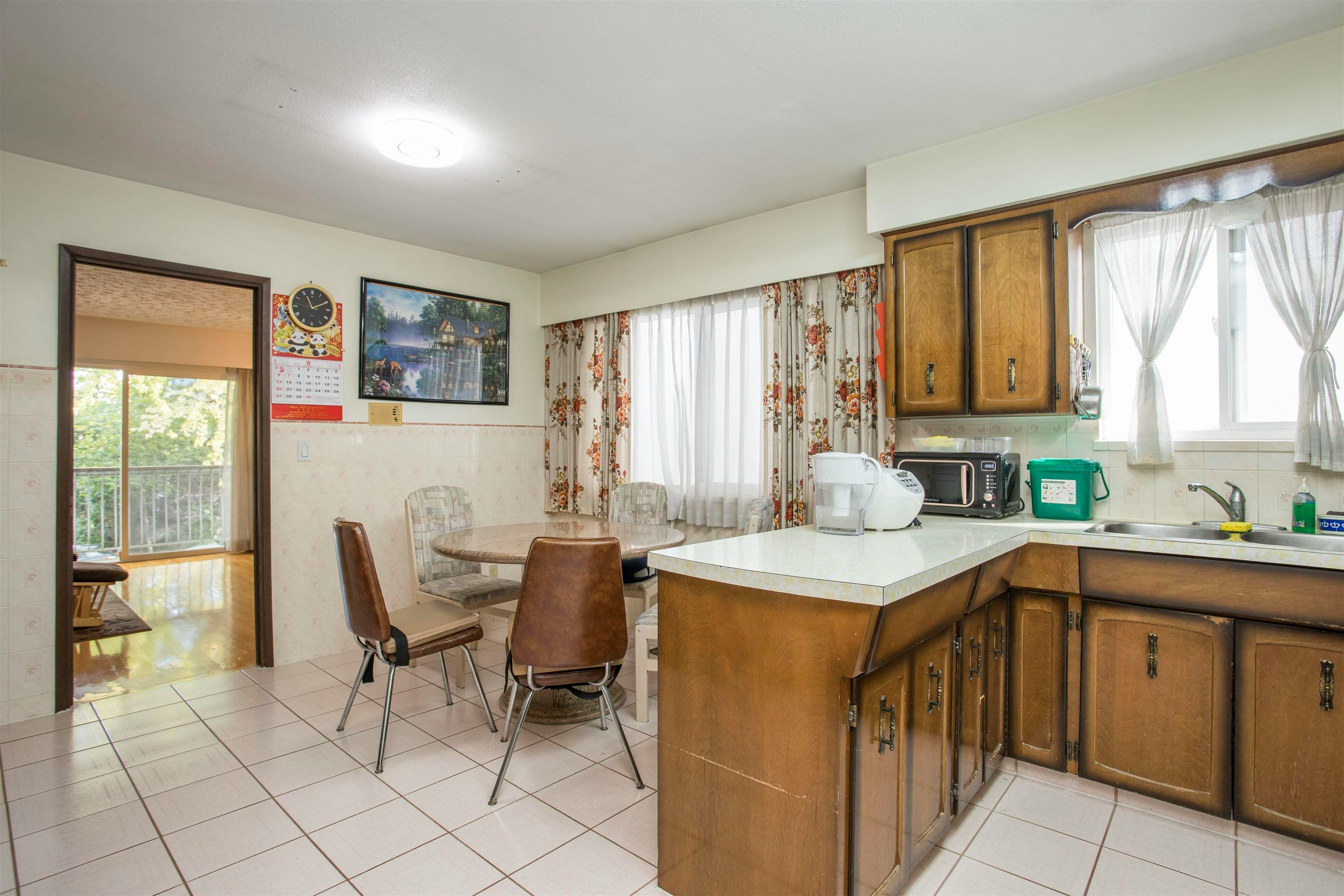 950 E 38th Avenue, Vancouver, BC, V5W 1J3 - 9
