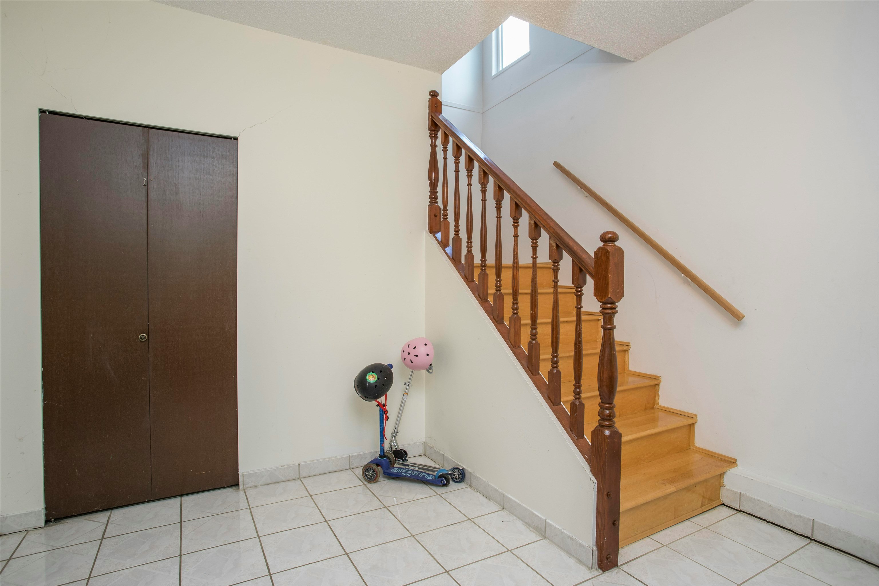 950 E 38th Avenue, Vancouver, BC, V5W 1J3 - 16