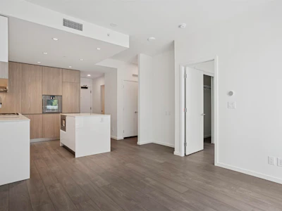 548-6500 Minoru Boulevard - 2