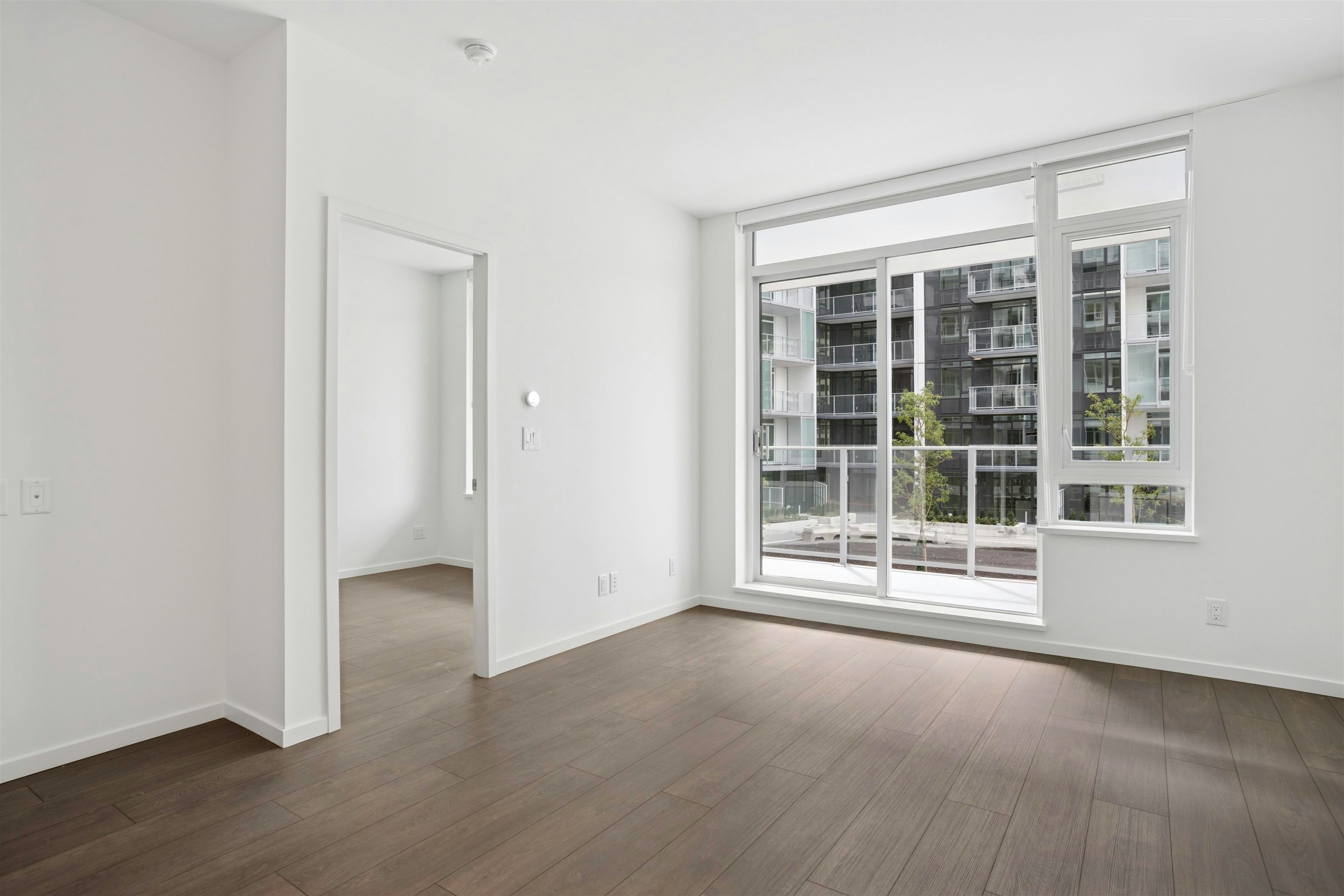 548-6500 Minoru Boulevard - 5