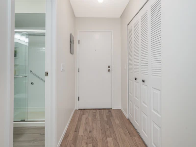 #308-20460 54 Avenue - 5