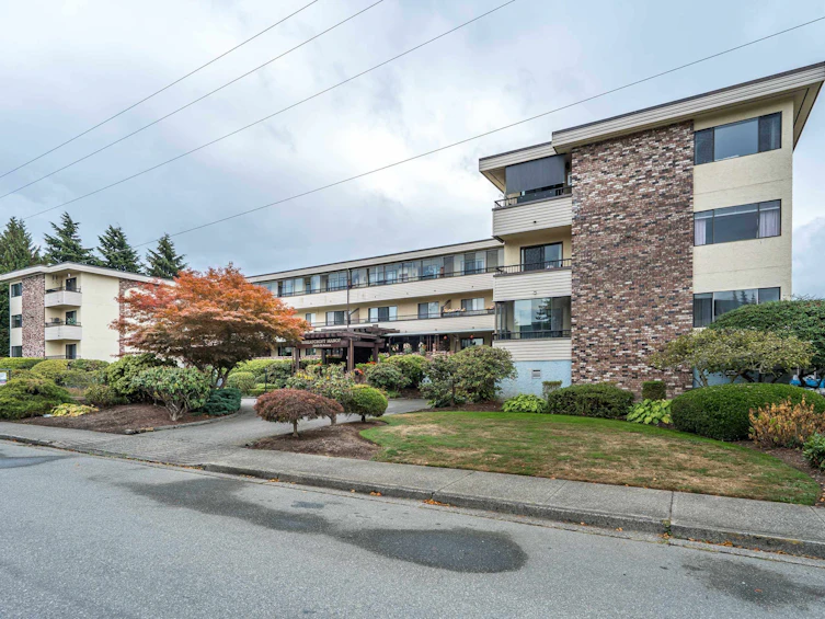 #308-20460 54 Avenue, Langley, BC, V3A 6N6