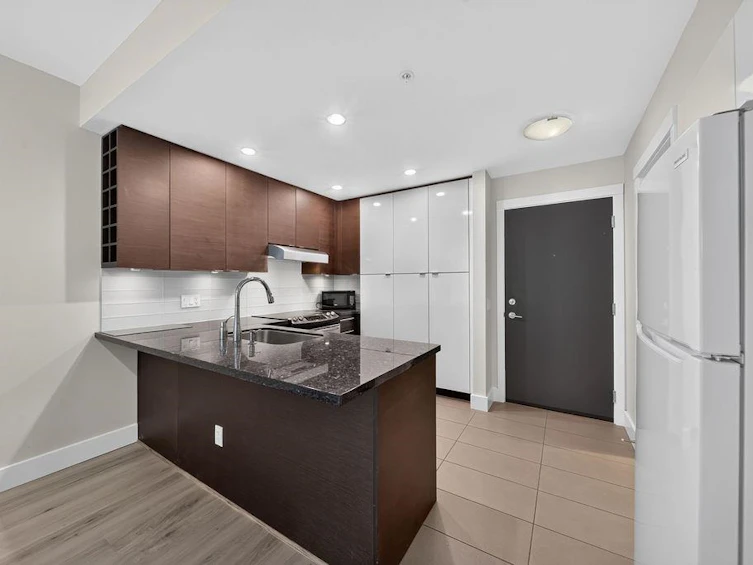 208-3478 Wesbrook Mall, Vancouver, BC, V6S 0B6 - 3