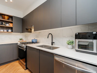 213-3229 St Johns Street - 5