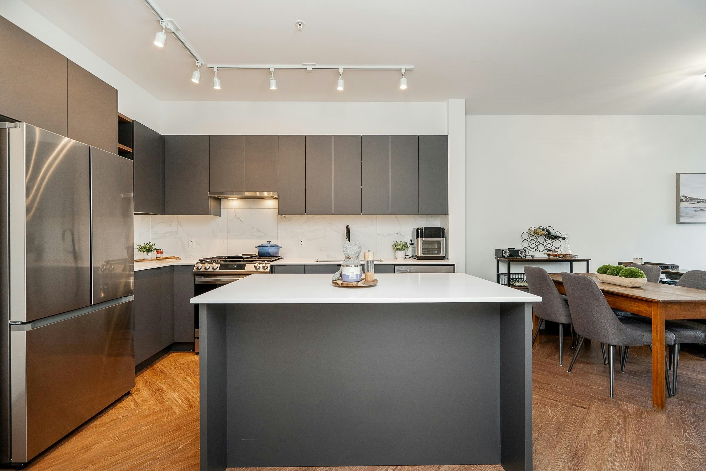 213-3229 St Johns Street - 3