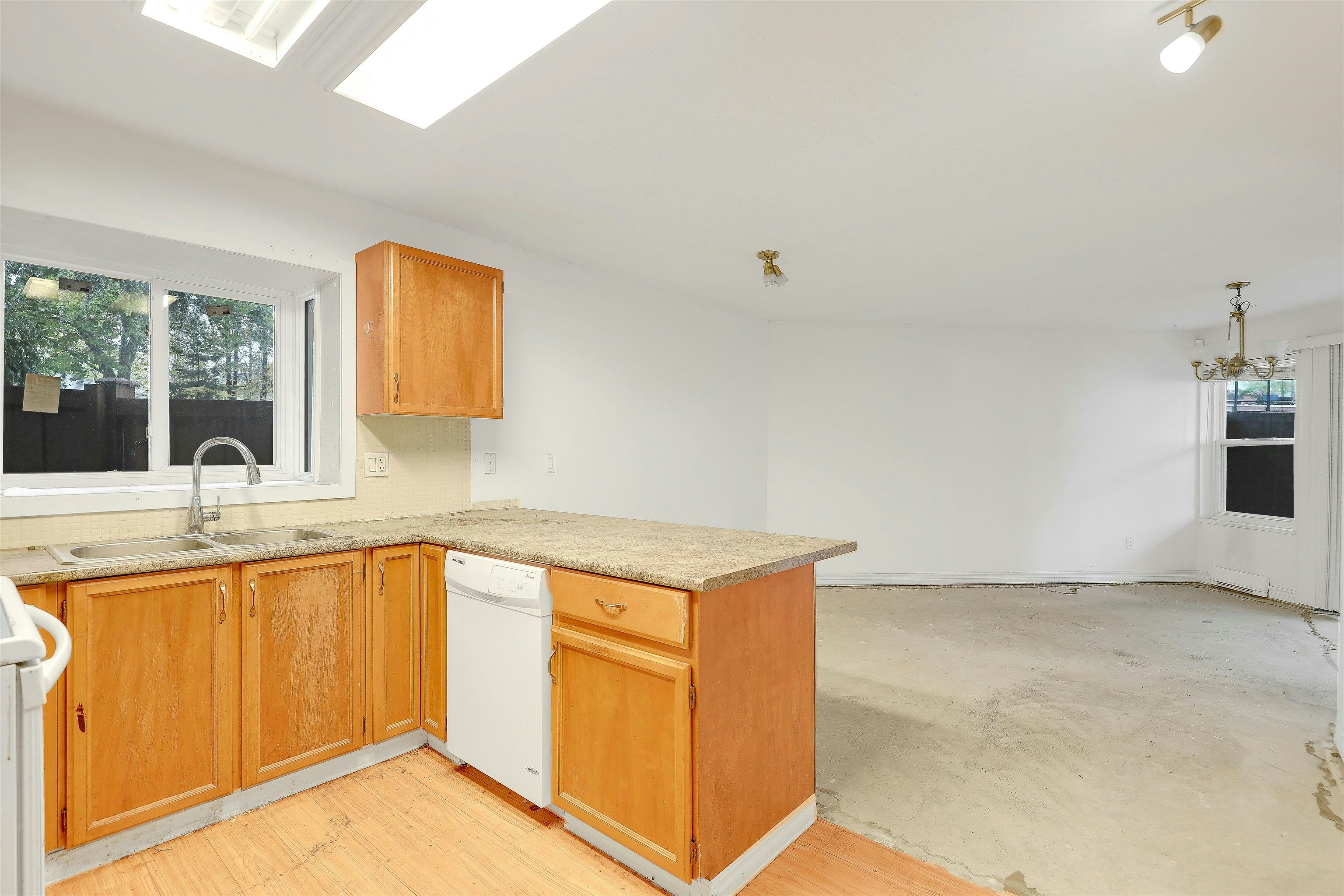 101-13858 102 Avenue, Surrey, BC, V3T 1P1 - 6