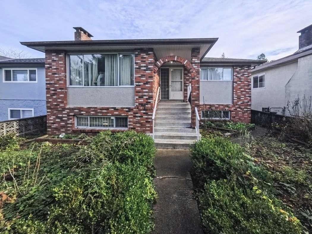 6174 Tyne Street, Vancouver, BC, V5S 3L4