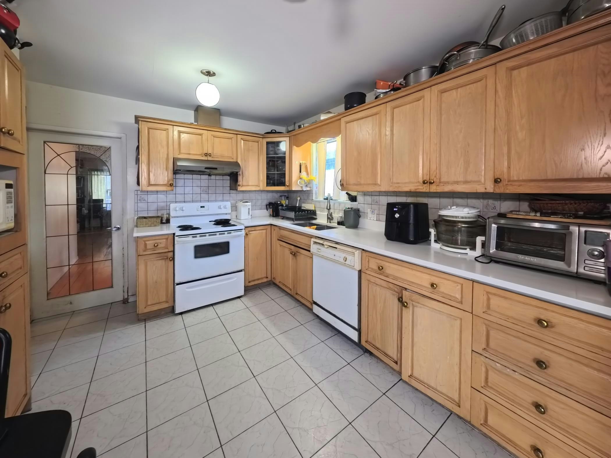 6174 Tyne Street, Vancouver, BC, V5S 3L4 - 5