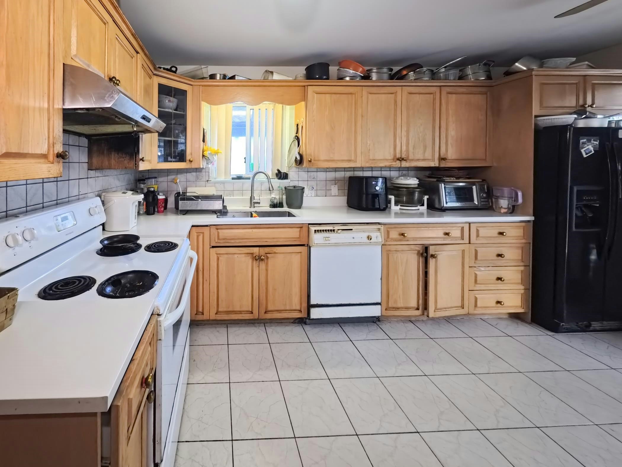 6174 Tyne Street, Vancouver, BC, V5S 3L4 - 4