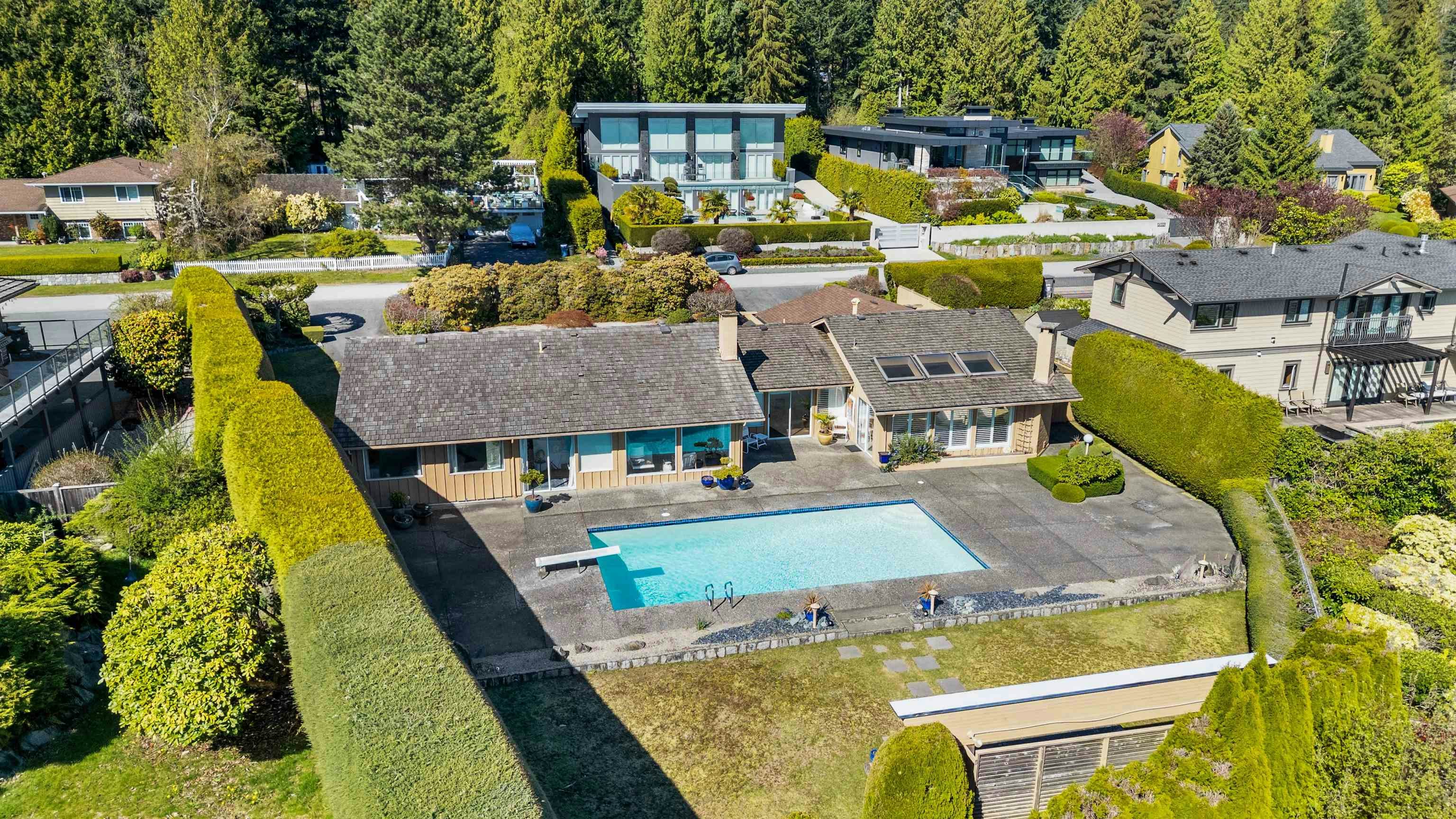 4211 Rockridge Crescent - 4