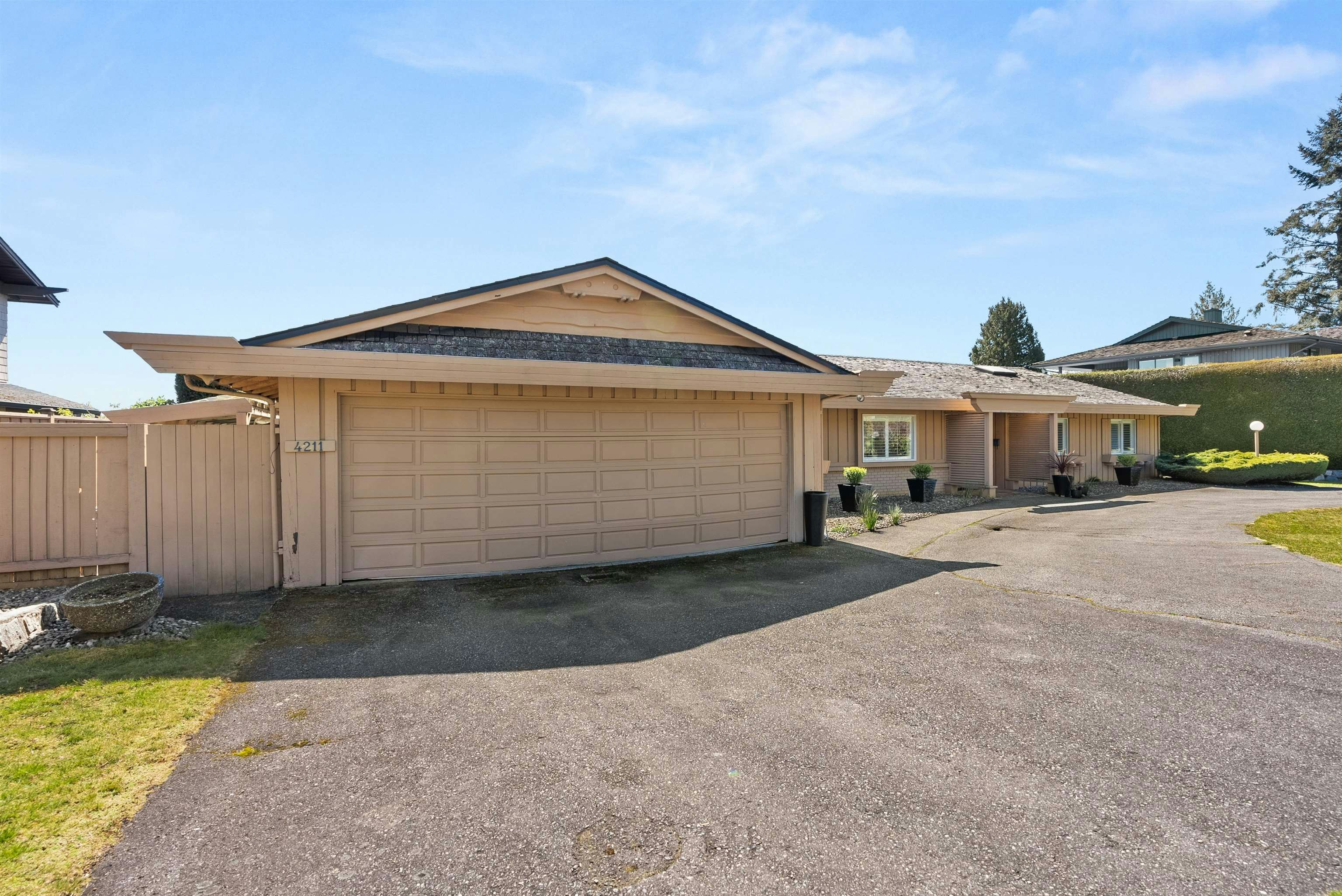 4211 Rockridge Crescent, West Vancouver, BC, V7W 1A9 - 9
