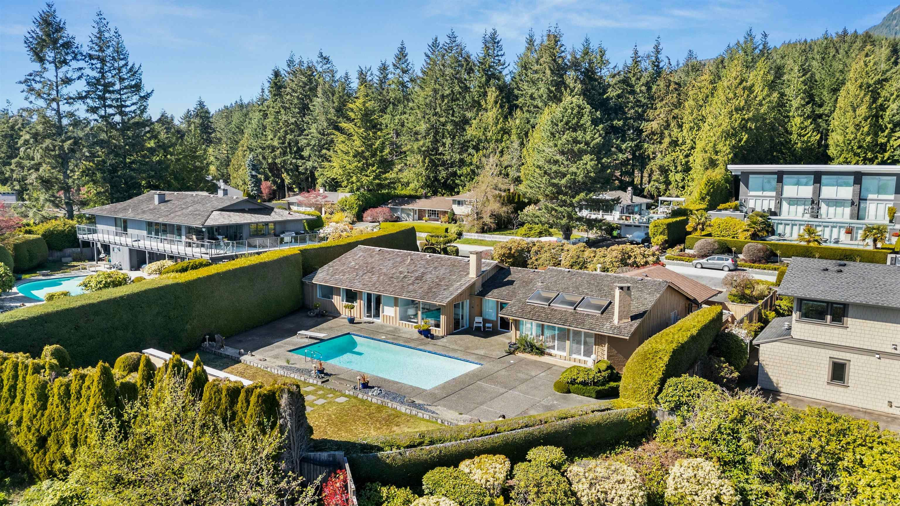 4211 Rockridge Crescent - 5