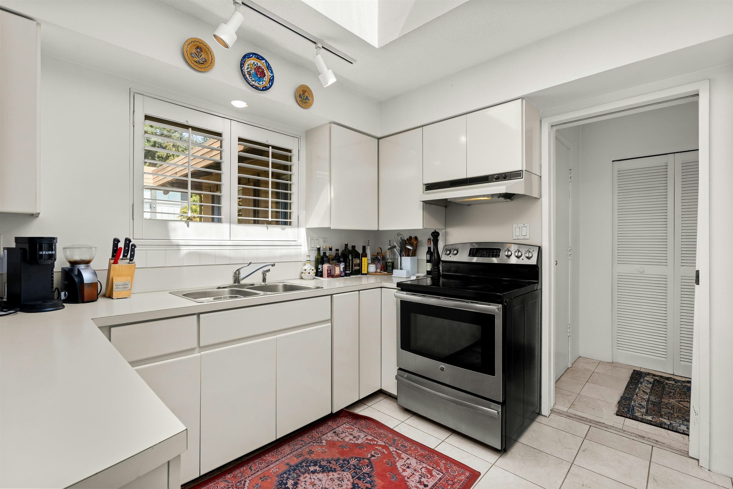 4211 Rockridge Crescent, West Vancouver, BC, V7W 1A9 - 20