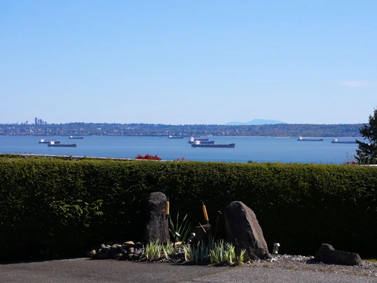 4211 Rockridge Crescent, West Vancouver, BC, V7W 1A9
