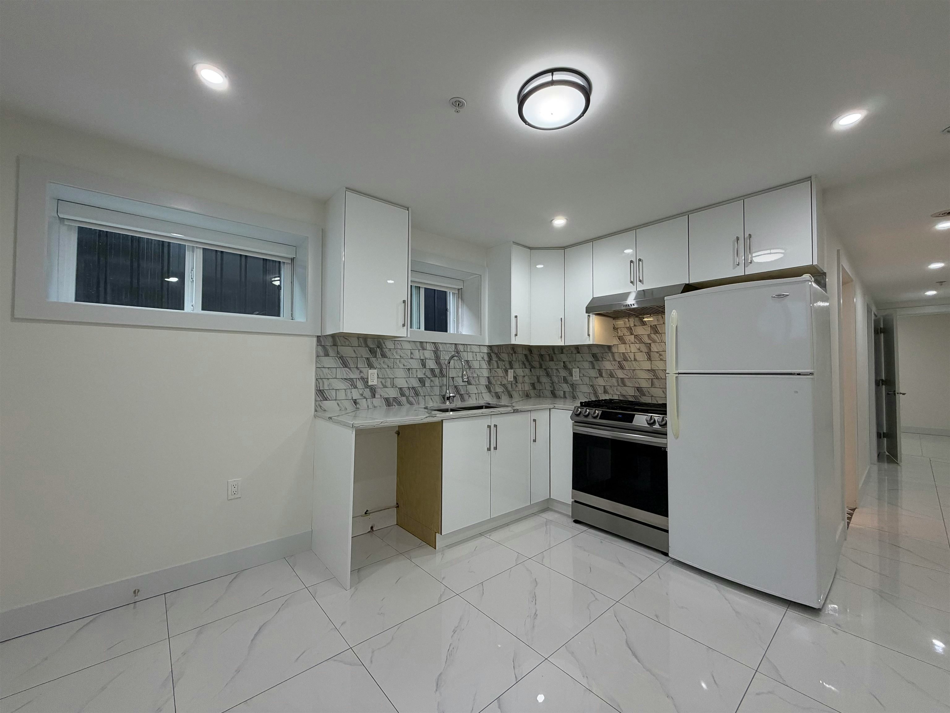2-1052 E 50th Avenue, Vancouver, BC, V5X 1B8