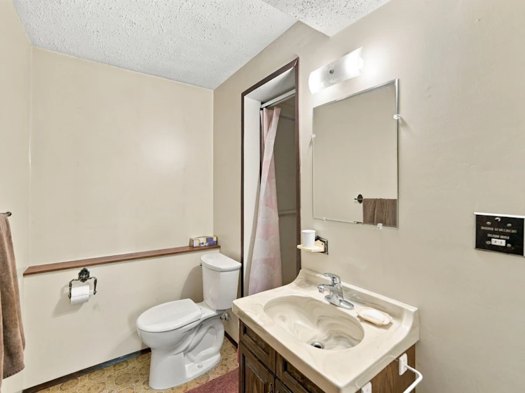 4846 207a Street, Langley, BC, V3A 6V9 - 16