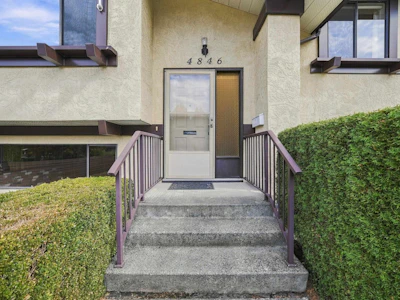 4846 207a Street - 3