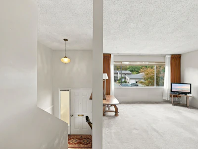 4846 207a Street - 4