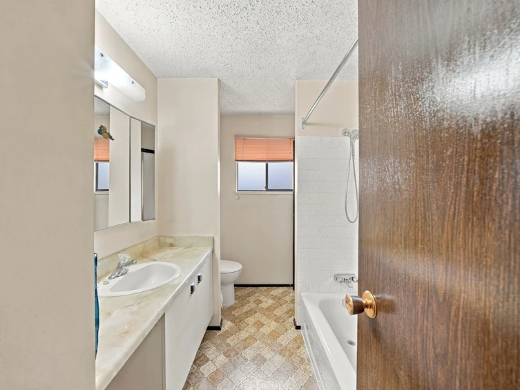4846 207a Street, Langley, BC, V3A 6V9 - 15