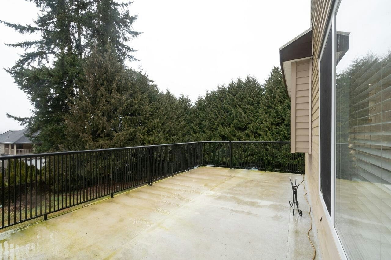 UPPER-14229 114 Avenue, Surrey, BC, V3R 1P2 - 6