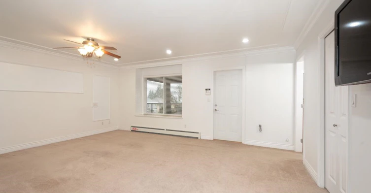 UPPER-14229 114 Avenue, Surrey, BC, V3R 1P2 - 11