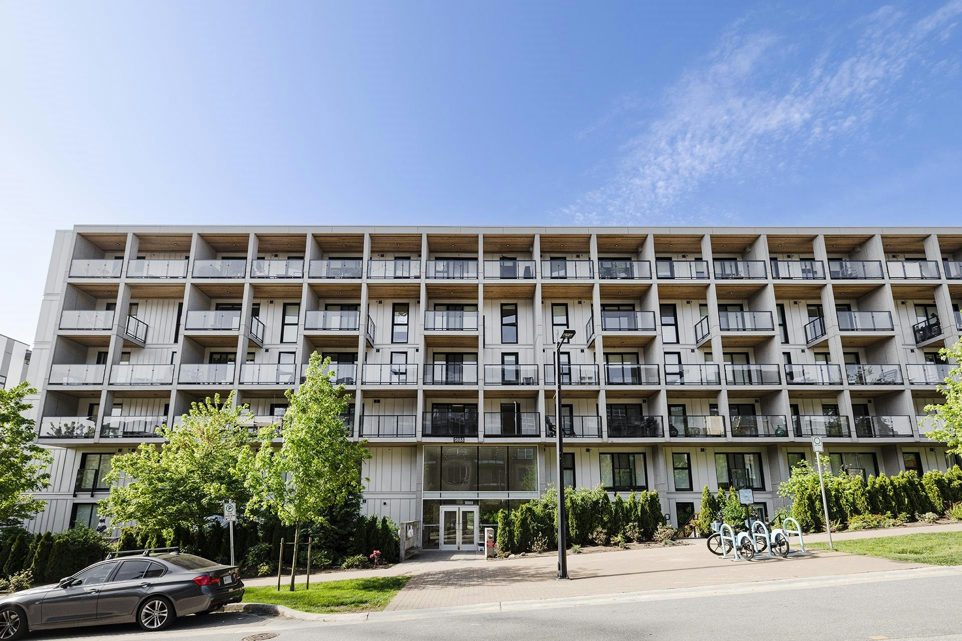 5F-9888 University Crescent, Burnaby, BC, V5A 0G4 - 2