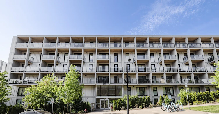 5F-9888 University Crescent, Burnaby, BC, V5A 0G4 - 2