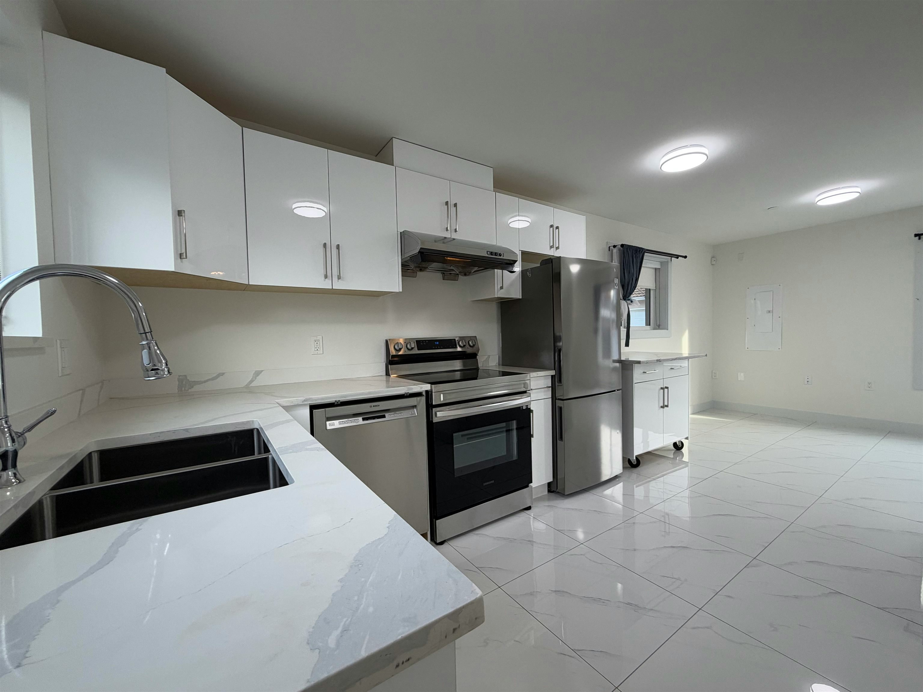 3-1052 E 50th Avenue, Vancouver, BC, V5X 1B8 - 3
