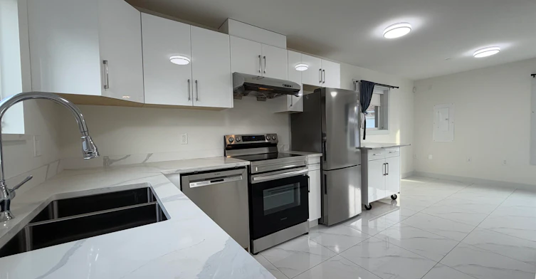 3-1052 E 50th Avenue, Vancouver, BC, V5X 1B8 - 3