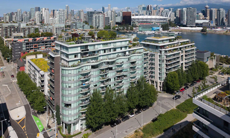1103-1661 Ontario Street