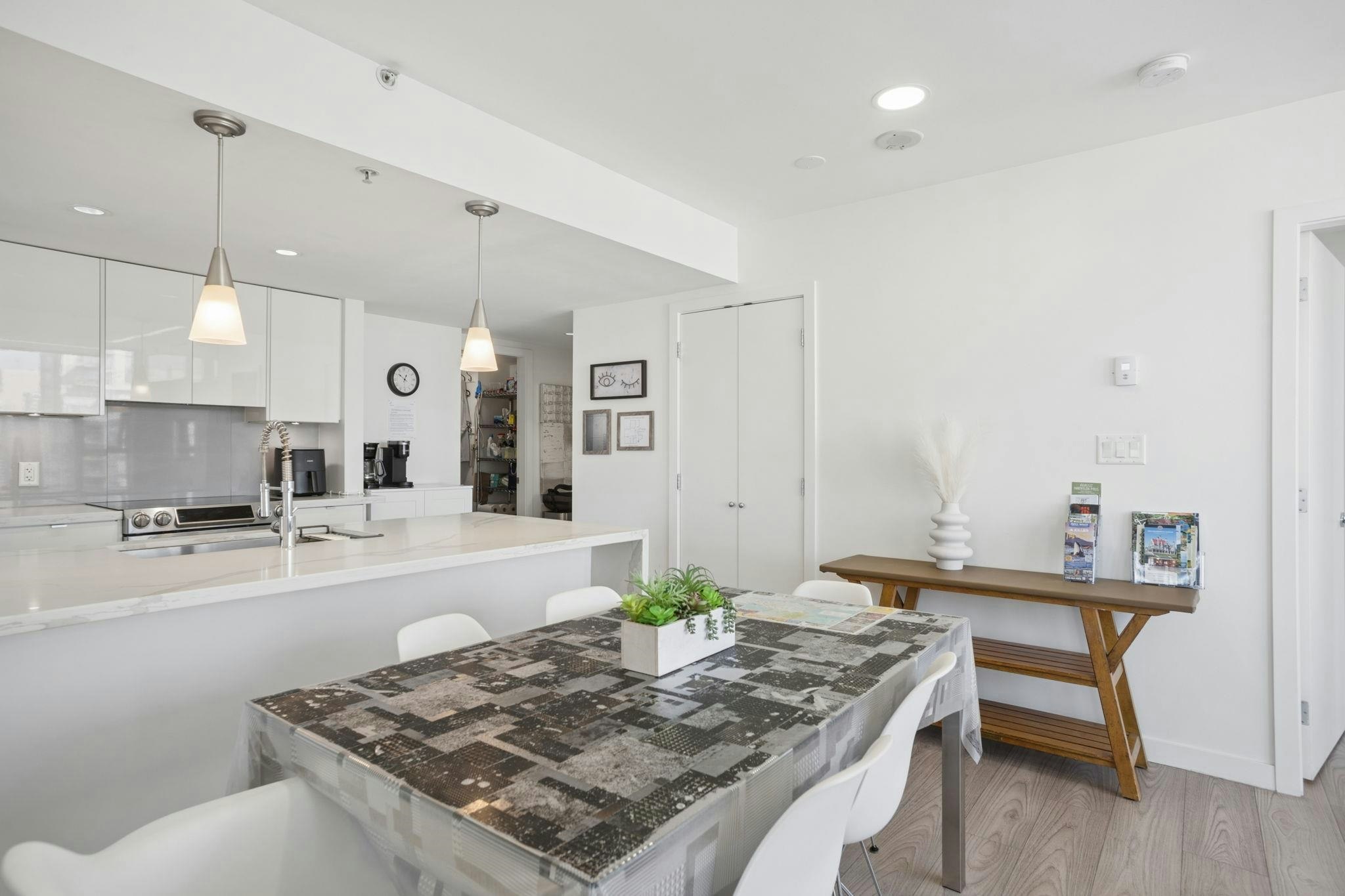 3505-688 Abbott Street, Vancouver, BC, V6B 0B9 - 13
