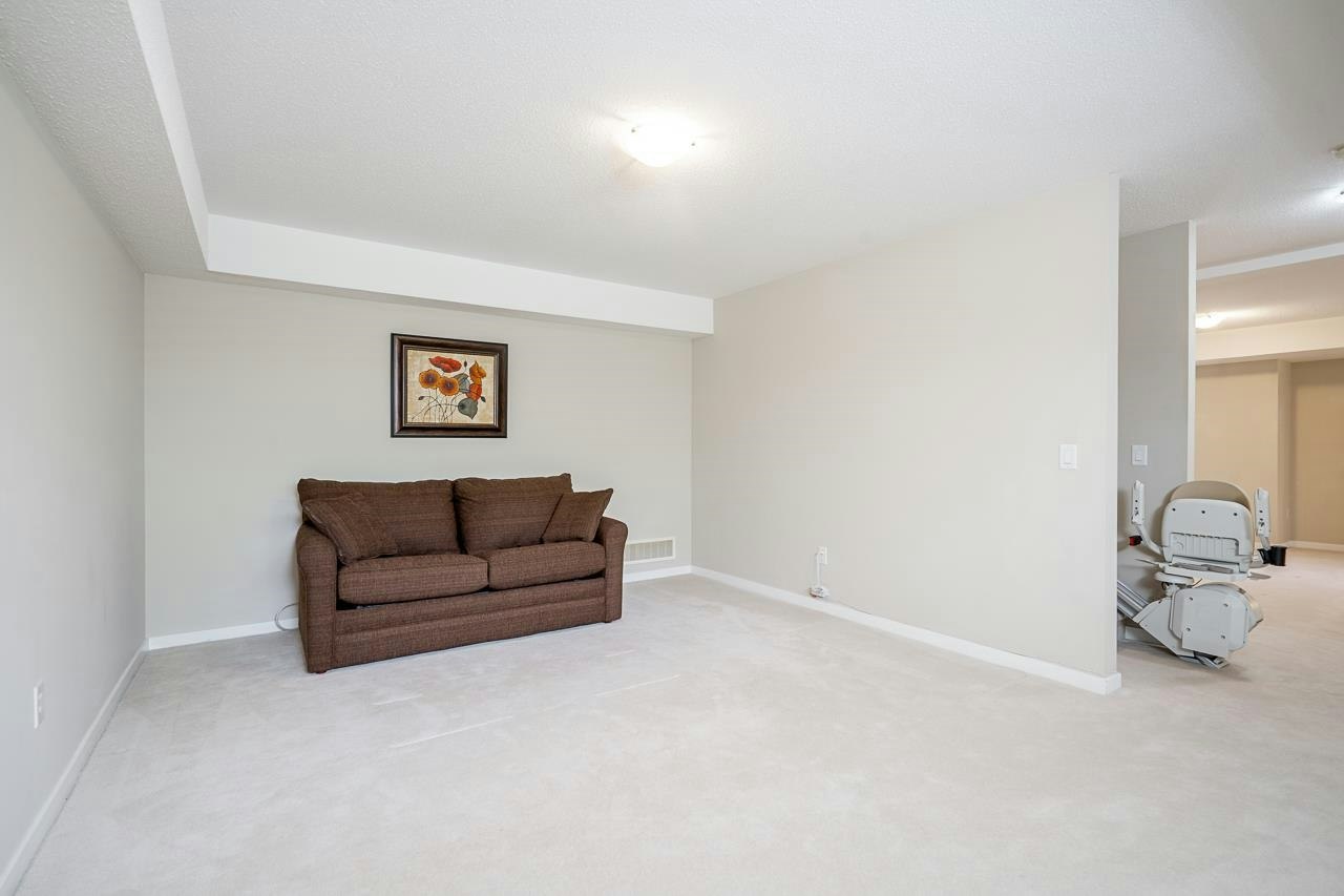 3-15425 Rosemary Heights Crescent, Surrey, BC, V3Z 0S7 - 17