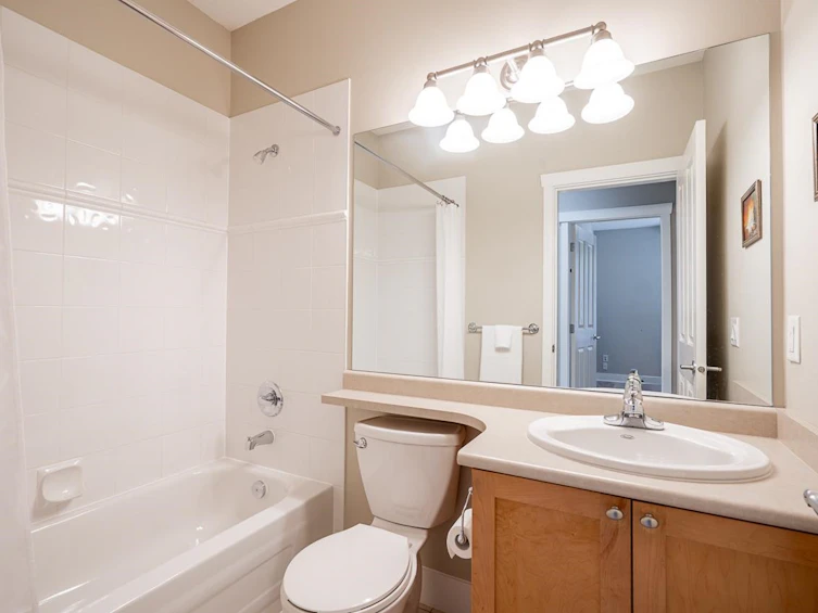 3-15425 Rosemary Heights Crescent, Surrey, BC, V3Z 0S7 - 15