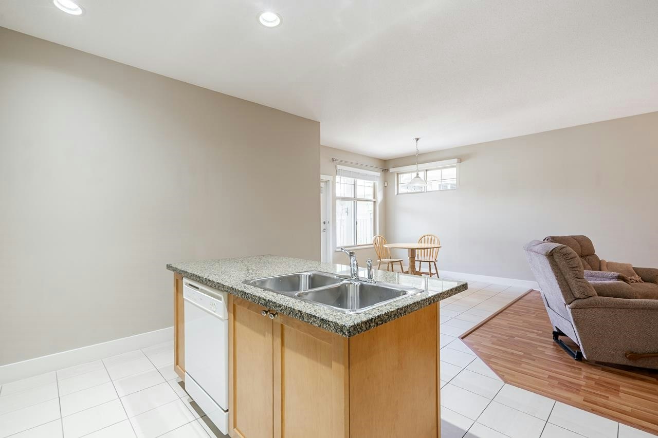 3-15425 Rosemary Heights Crescent, Surrey, BC, V3Z 0S7 - 8