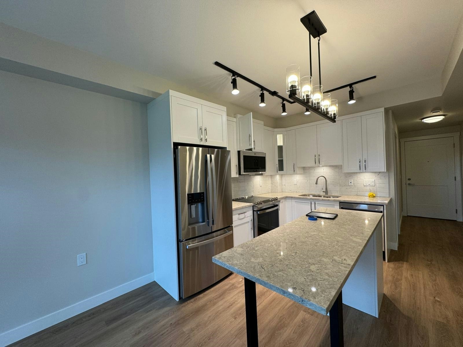 A3xx-8233 20b Street, Abbotsford, BC, V2Y 4M7 - 6