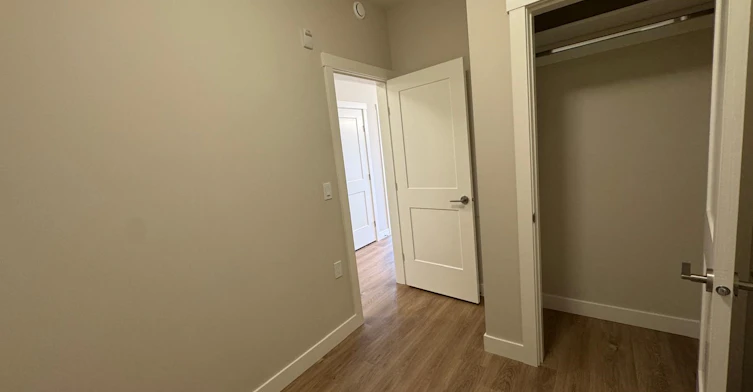 A3xx-8233 20b Street, Abbotsford, BC, V2Y 4M7 - 9