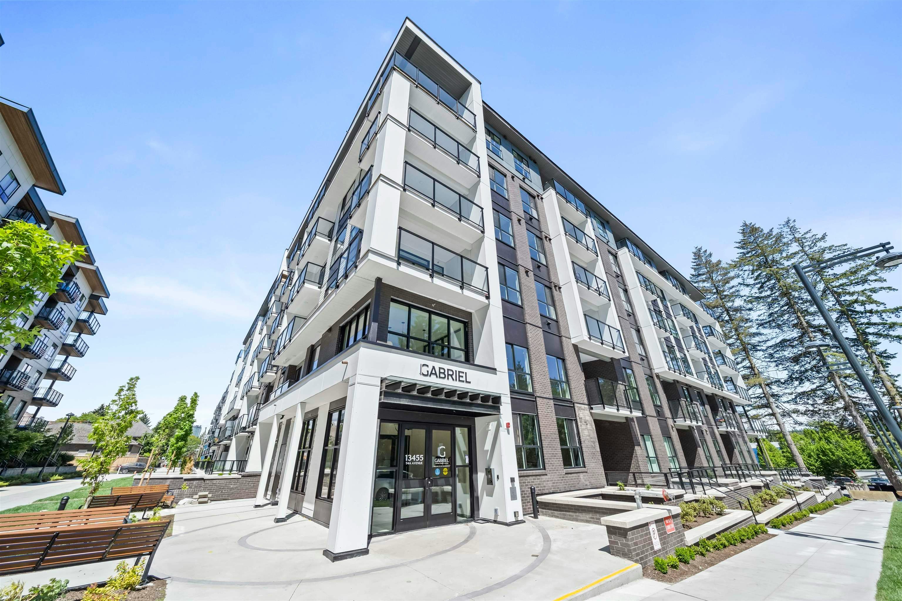 220-13455 94a Avenue, Surrey, BC, V3V 0H3