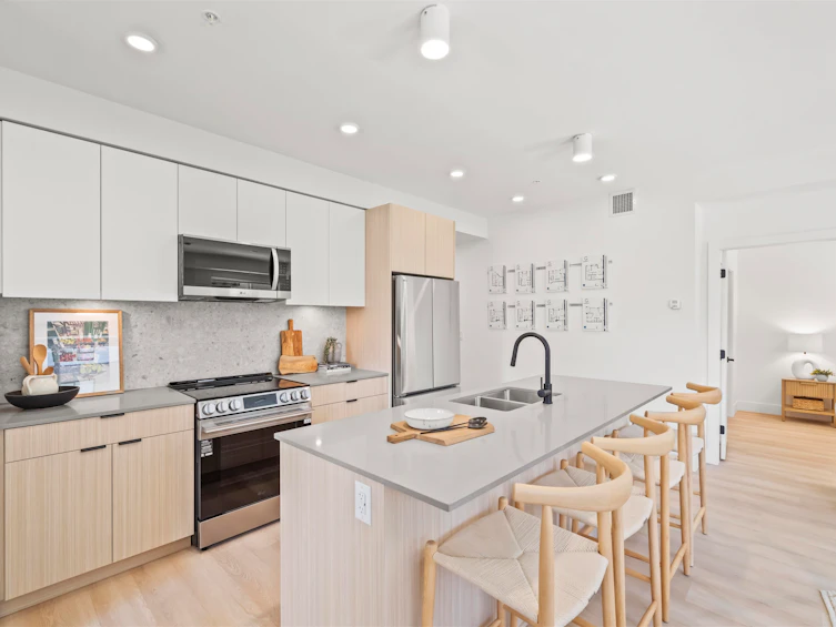 220-13455 94a Avenue, Surrey, BC, V3V 0H3 - 9