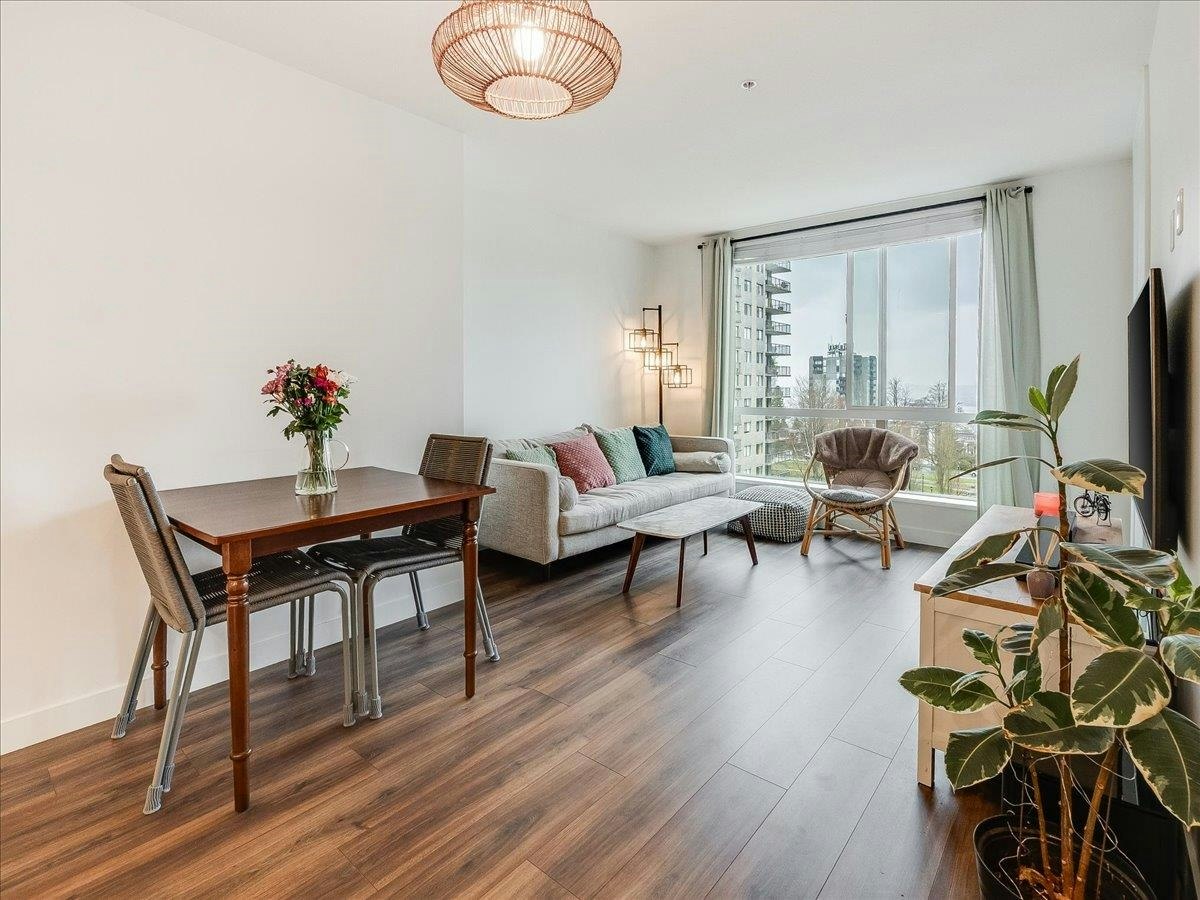 406-108 E 8th Street, North Vancouver, BC, V7L 0H1
