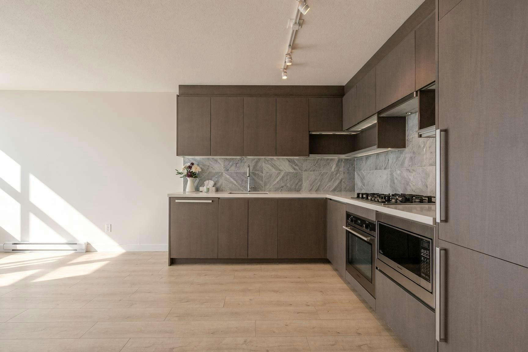 707-13750 100 Avenue, Surrey, BC, V3T 0L3 - 9