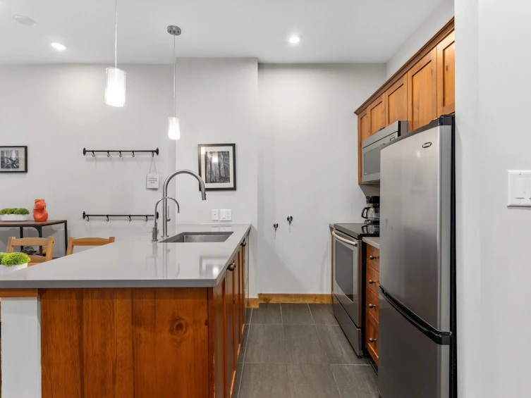 222-4660 Blackcomb Way, Whistler, BC, V0N 1B4 - 10