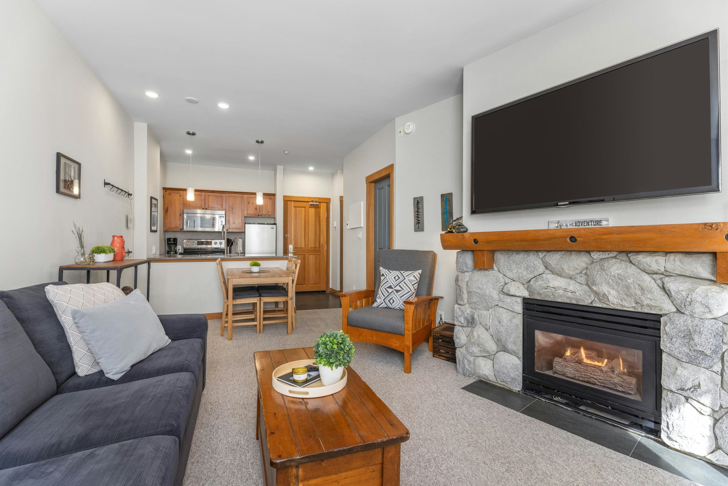 222-4660 Blackcomb Way, Whistler, BC, V0N 1B4 - 6