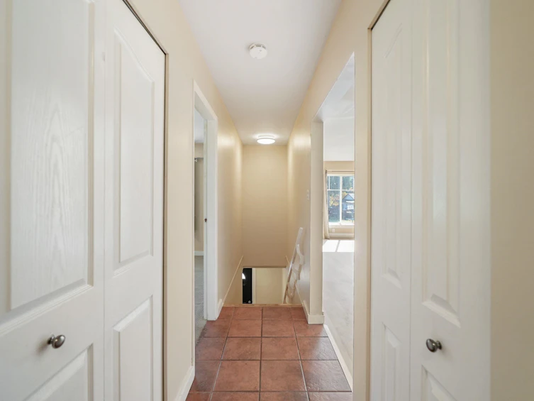 1683 Suffolk Avenue, Port Coquitlam, BC, V3B 1H1 - 8