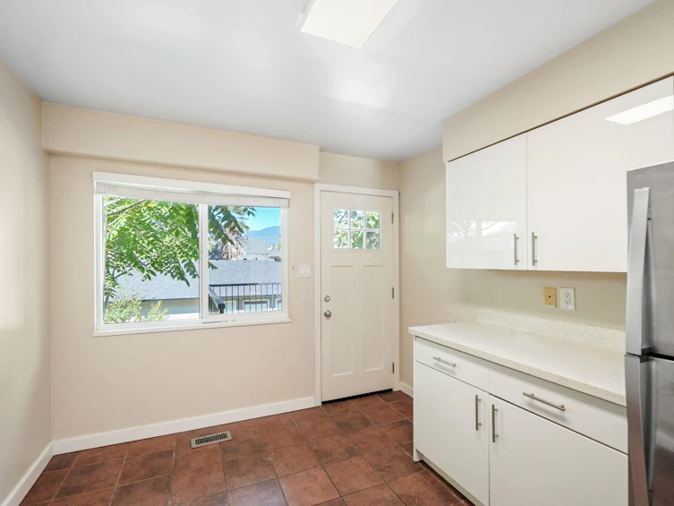 1683 Suffolk Avenue, Port Coquitlam, BC, V3B 1H1 - 6