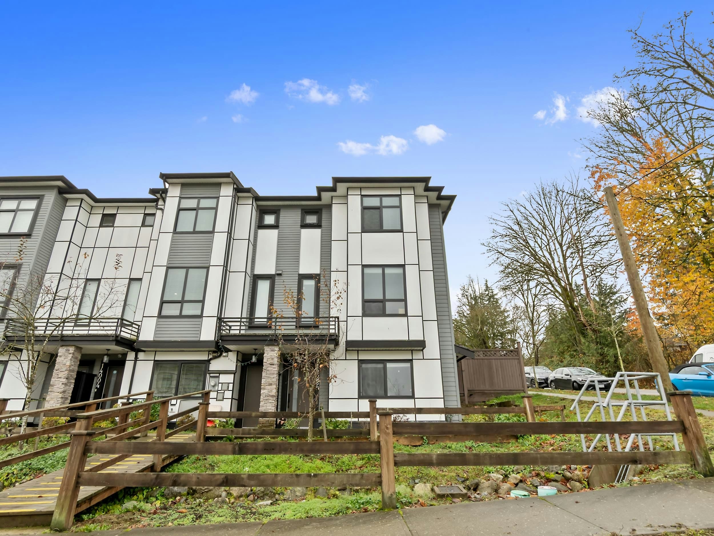 14002 60a Avenue, Surrey, BC, V3X 0J9