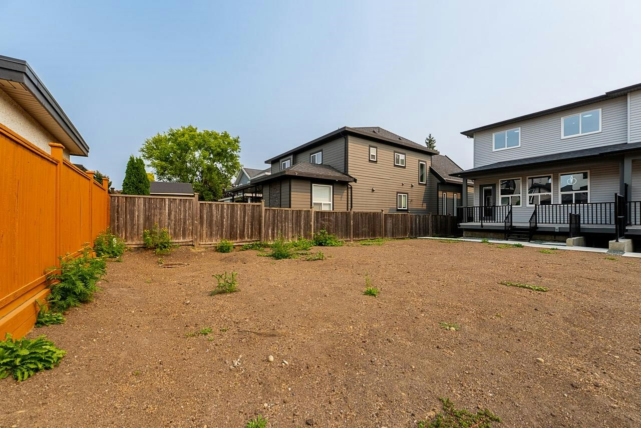 102-18573 56 Avenue, Surrey, BC, V3S 8J3 - 37