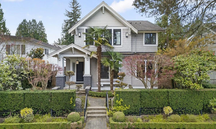 1850 W 36th Avenue