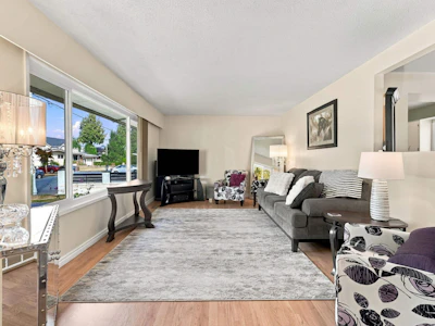 2136 Sherwood Crescent - 4