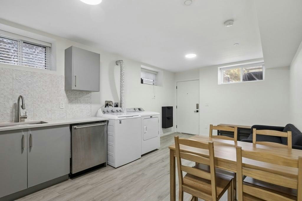 2-6262 Battison Street, Vancouver, BC, V5S 3M8 - 3